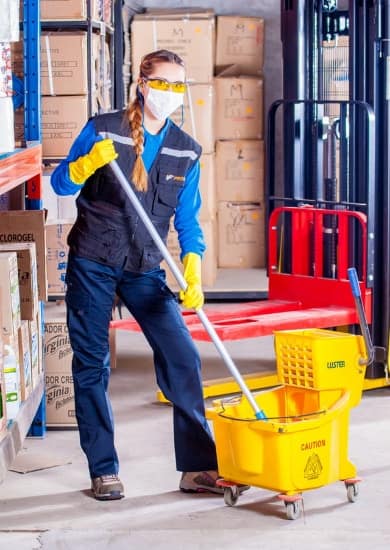 cleaning-services-mop